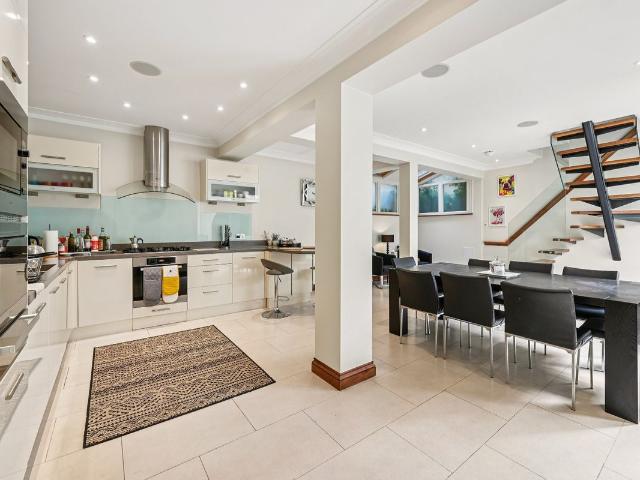 Apartment for rent in Pimlico, Isle Of Man
