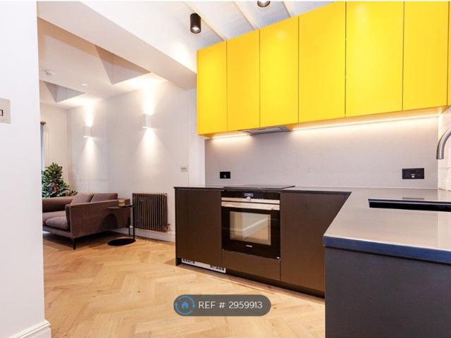Apartment for rent in Pimlico, Greater London