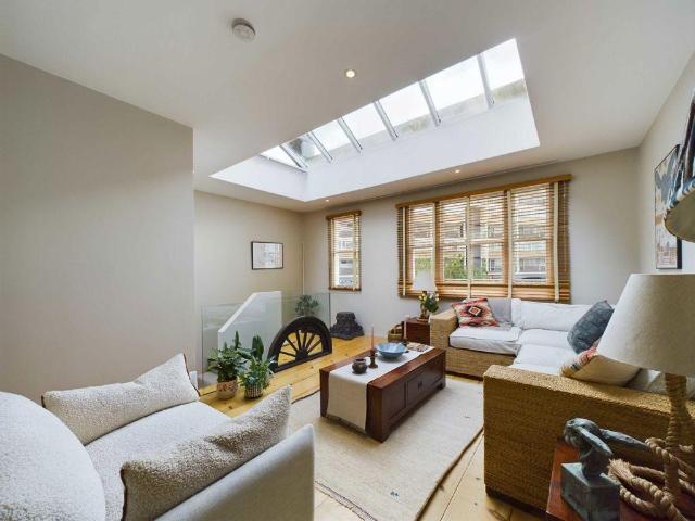 House for rent in City of Westminster, Greater London