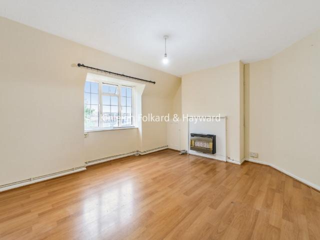 Apartment for rent in London Borough of Lewisham, Bell Green
