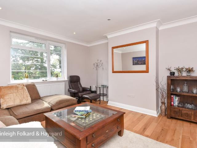 Apartment for rent in Southgate, Oakwood