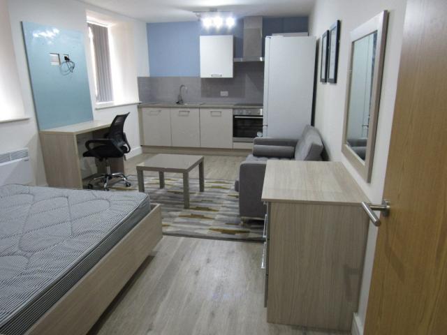 Studio for rent in Avenham, Higher Bartle