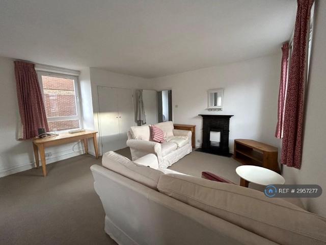 Apartment for rent in Kennington, Greater London