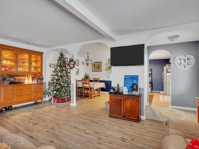 House for sale in Fort Edward