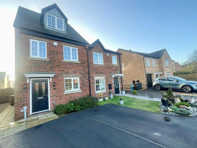 House for rent in Westfield, Sheffield