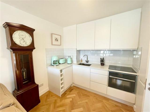 Apartment to rent in Bluebell, North Tipperary