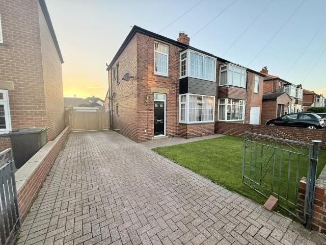 House for rent in Dewsbury, Kirklees