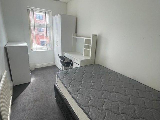 Room for rent in Bede Island, Old Wharf