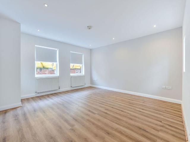 Studio for rent in Falcon Estate, Greater London