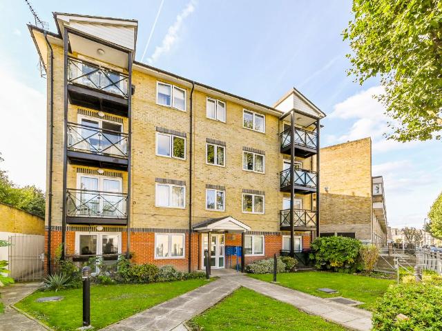 Apartment for rent in Battersea, Greater London