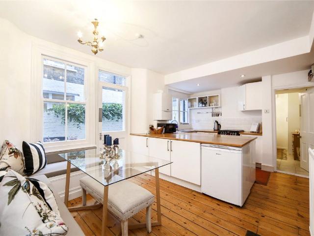 Apartment for rent in Battersea, Greater London