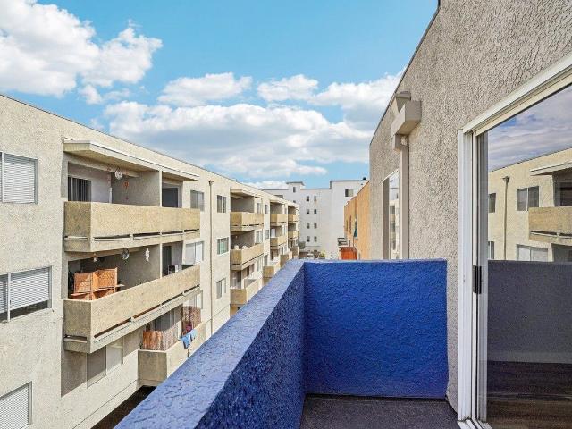 Apartment for rent in North Hollywood Neighborhood Council District, Canoga Park