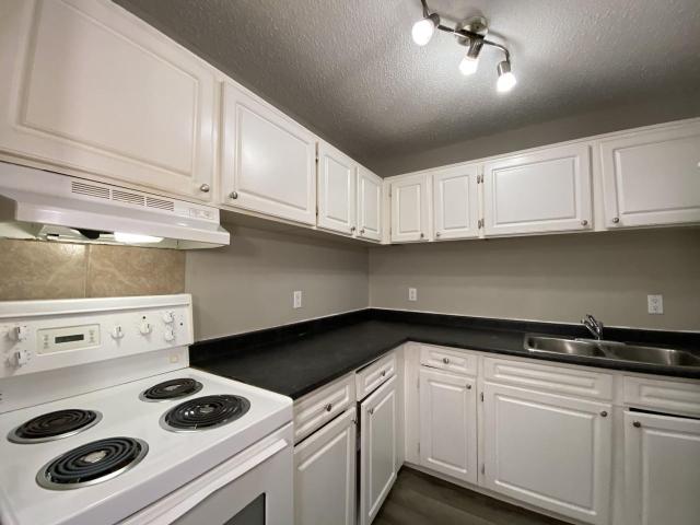Apartment for rent in Wedgewood, Alberta