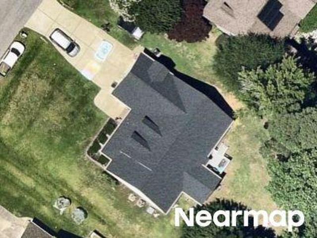 House for sale in Clayton