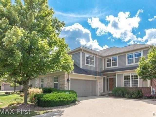 Condo for sale in Rochester Hills