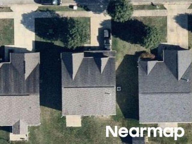 House for sale in Greenfield