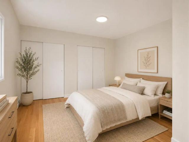 Townhouse for rent in Applewood Hills, Mississauga