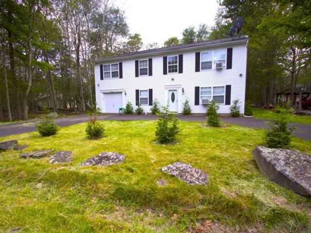 House for sale in Tobyhanna