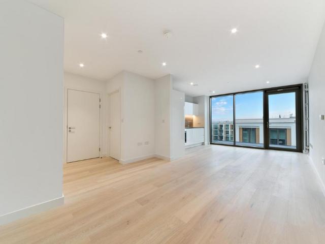 Apartment for rent in Silvertown, Greater London