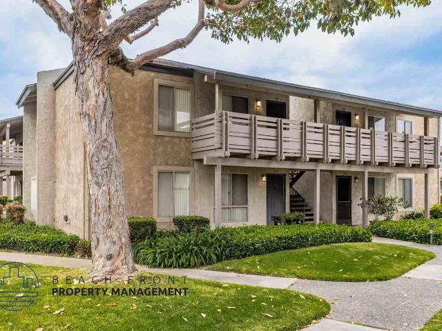 Apartment for rent in Midway City, California