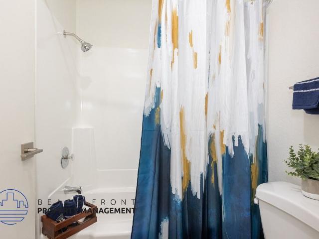 Apartment for rent in Midway City, California