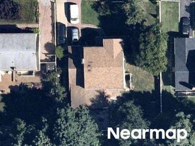 House for sale in West Babylon, Town of Babylon