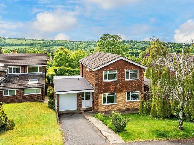 House for rent in Pachesham Park, Surrey