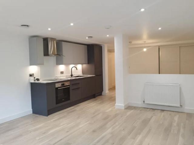 Apartment for rent in London Borough of Ealing, Hanwell