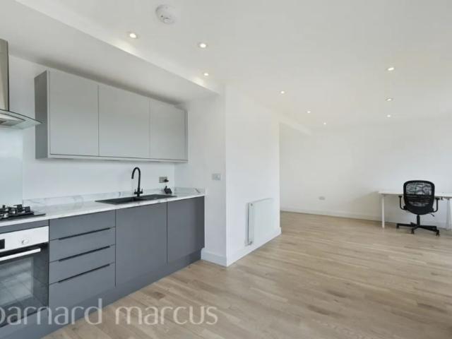 Apartment for rent in London Borough of Ealing, Greater London