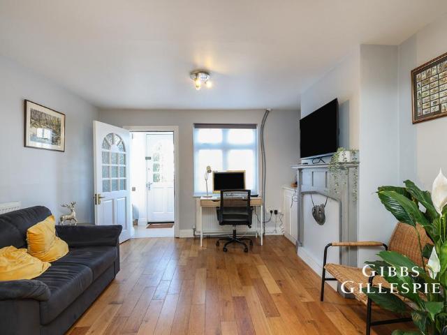House for rent in Bushey Heath, Hertfordshire