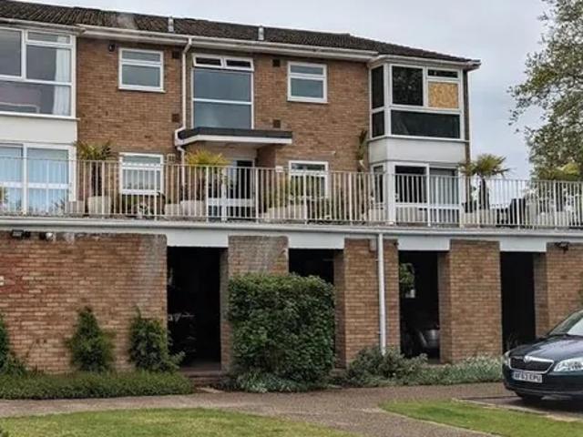 Apartment for rent in Bushey Heath, Hertfordshire