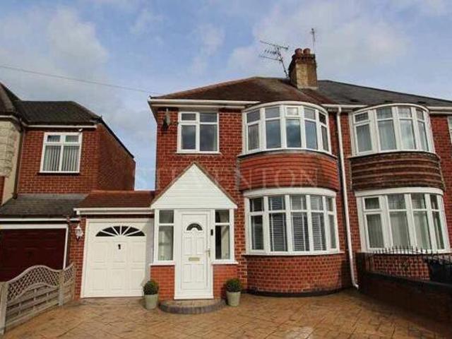 House for sale in Tettenhall, West Midlands