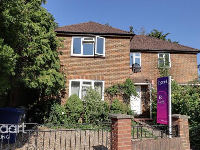 Apartment for rent in London Borough of Ealing, Greenford