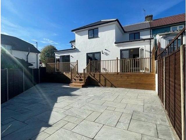 House for rent in London Borough of Ealing, Greater London