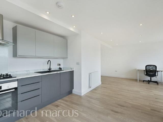 Apartment for rent in London Borough of Ealing, Hanwell