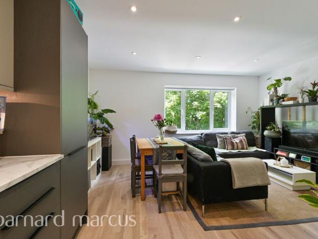 Apartment for rent in London Borough of Ealing, Greater London