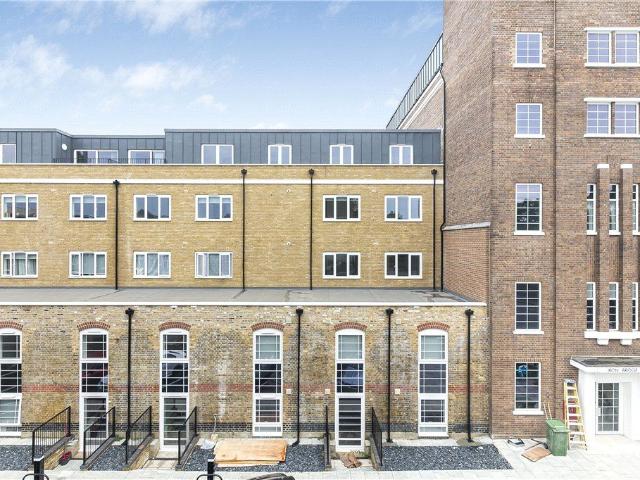 Apartment for rent in London Borough of Ealing, Greater London