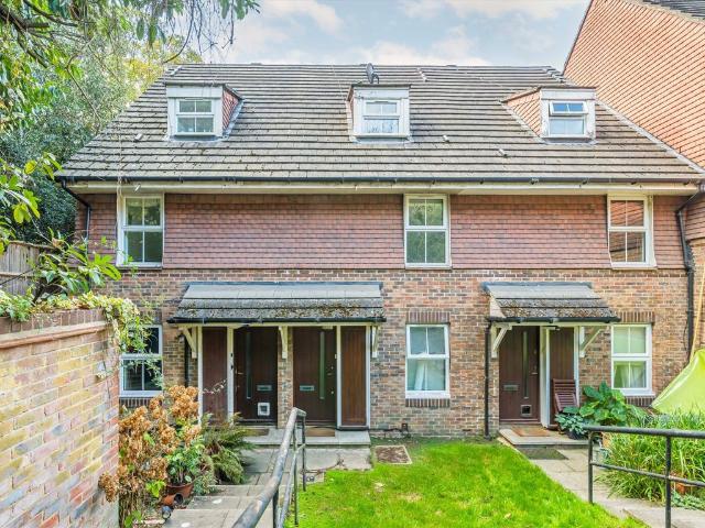 House for rent in Royal Borough of Kingston upon Thames, Greater London