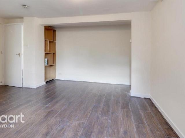 Apartment for rent in London Borough of Croydon, Greater London