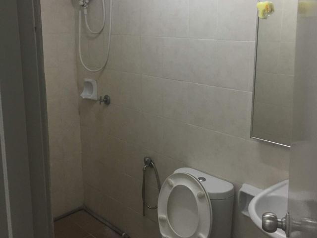 Room for rent in Petaling, Alam Impian
