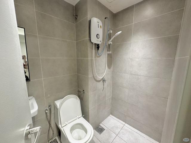 Room for rent in Petaling, Alam Impian