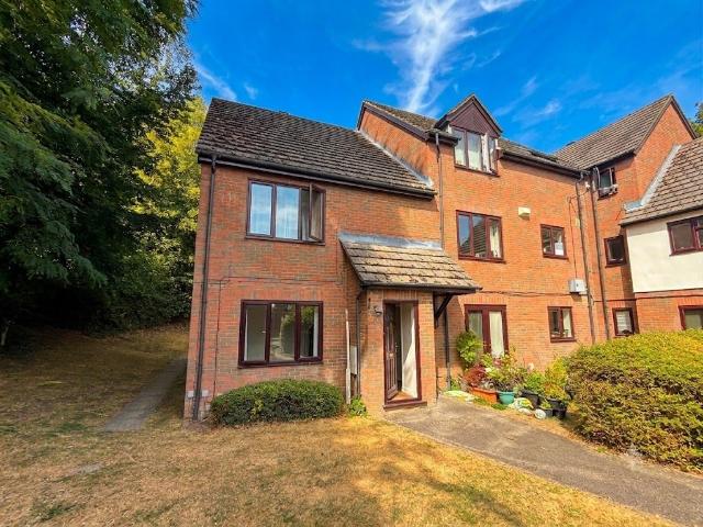 House for rent in Totteridge, Buckinghamshire