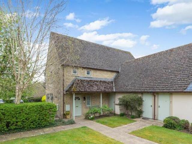 House for sale in Black Bourton, Oxfordshire