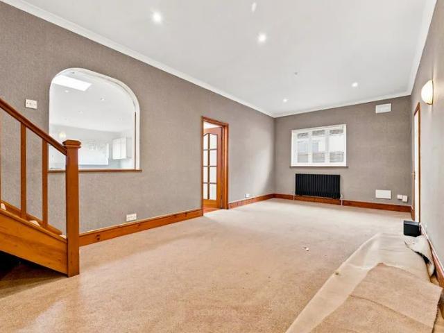 House for rent in Oakley Green, Bray
