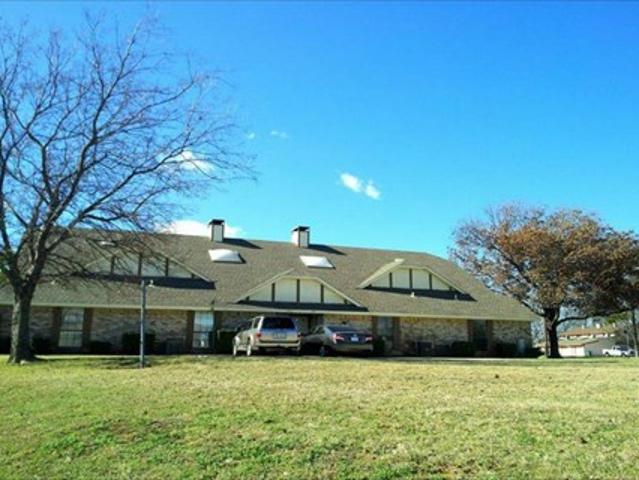 Duplex for rent in Denton