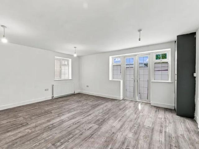 Apartment for rent in Dedworth, Windsor