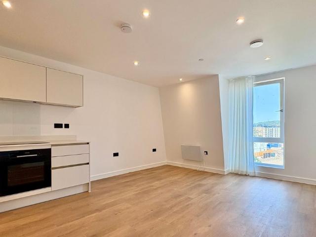 Apartment for rent in East Twerton, Dulcote