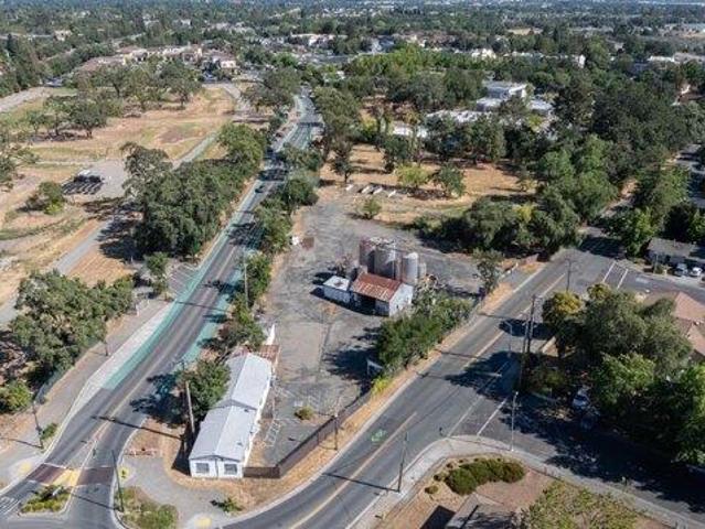 Land for sale in Windsor, California