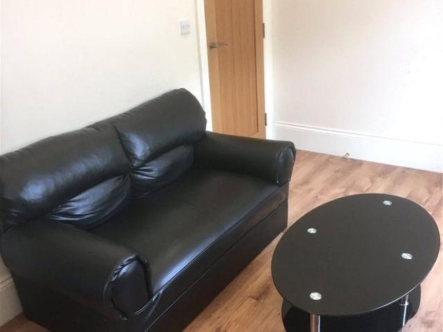 Apartment for rent in Hillhouse, Huddersfield