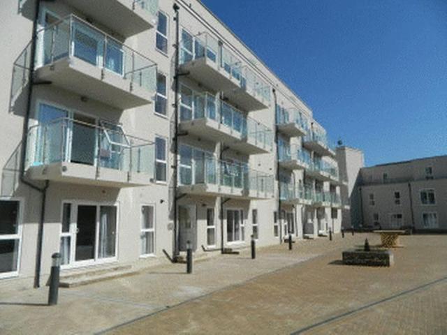 Apartment for rent in Northwood, Greater London